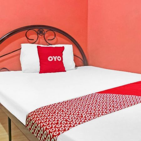 Solanos Transient House Hotel Pasay Bagian luar foto