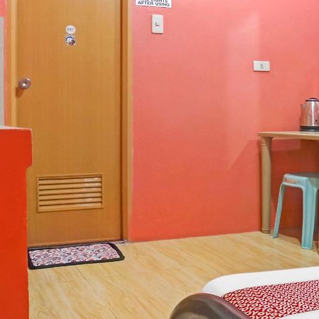 Solanos Transient House Hotel Pasay Bagian luar foto