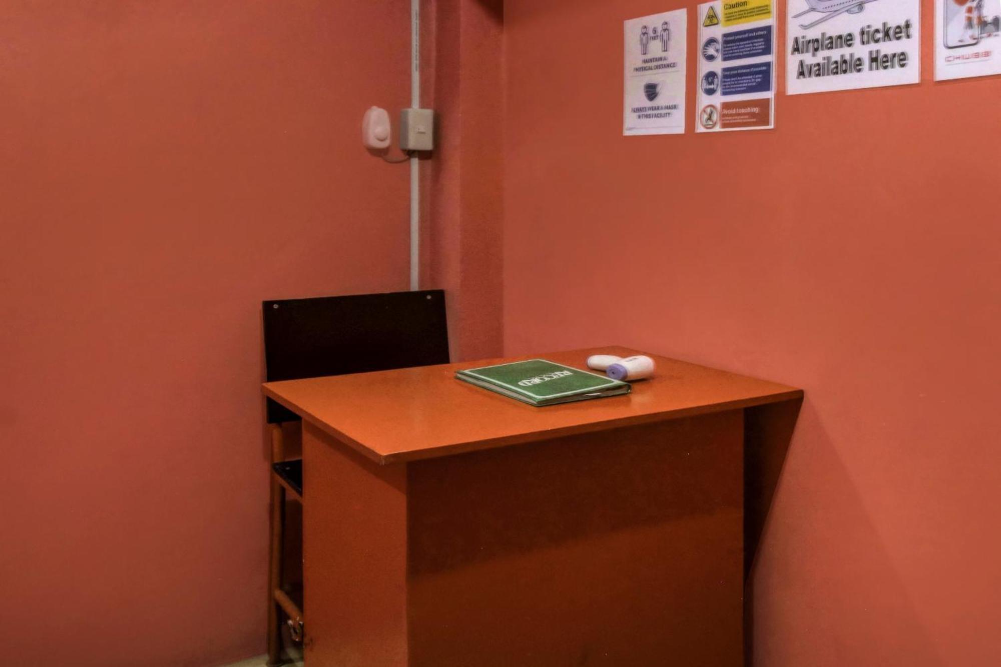 Solanos Transient House Hotel Pasay Bagian luar foto